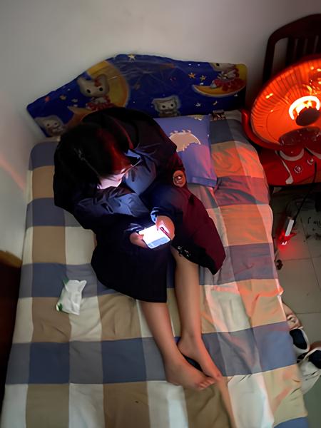 新村路中间的栅栏门，这次去让我